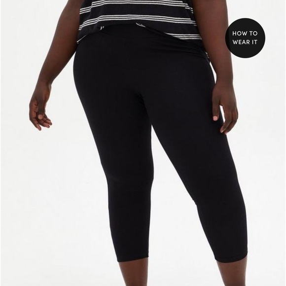 torrid Pants - Torrid Crop Signature Waist Premium Legging